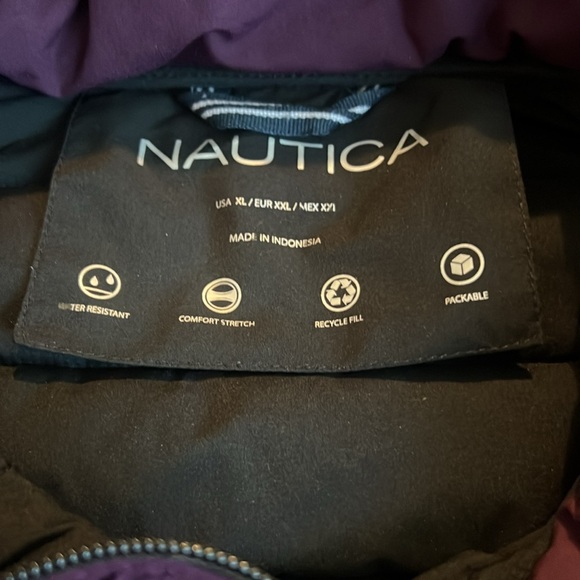 Nautica winter coat in preloved condition - Picture 2 of 4